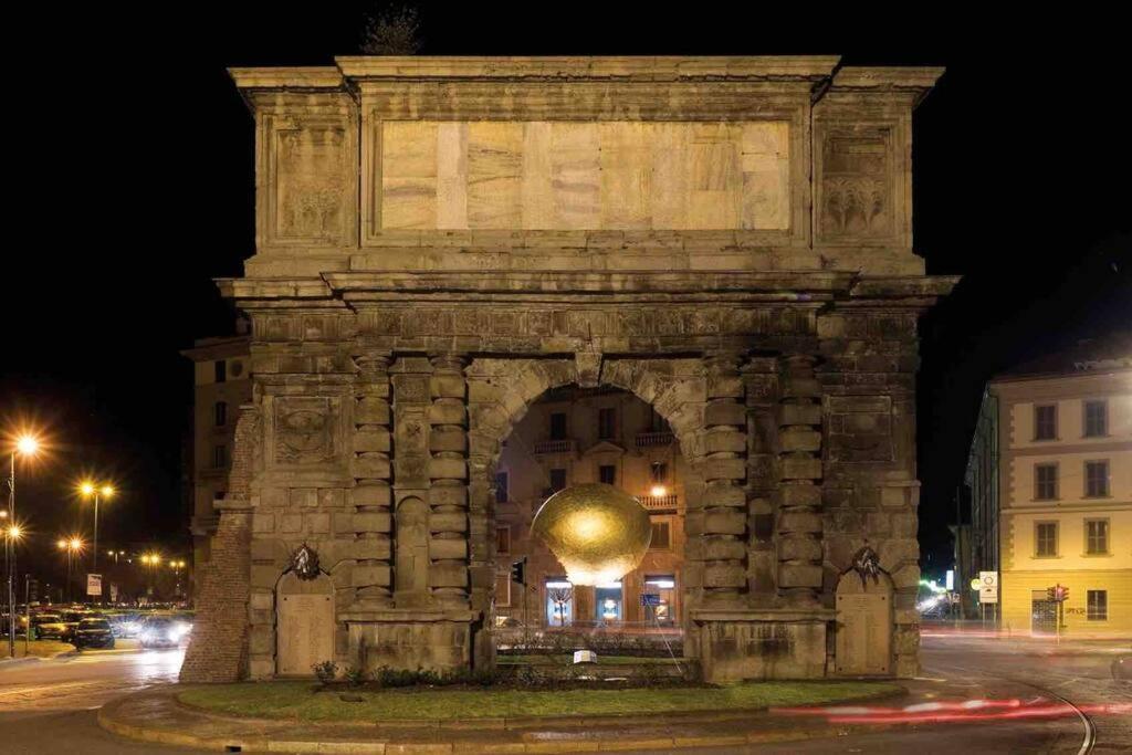 Appartamento Nel Cuore Di Porta Romana Milan Bagian luar foto